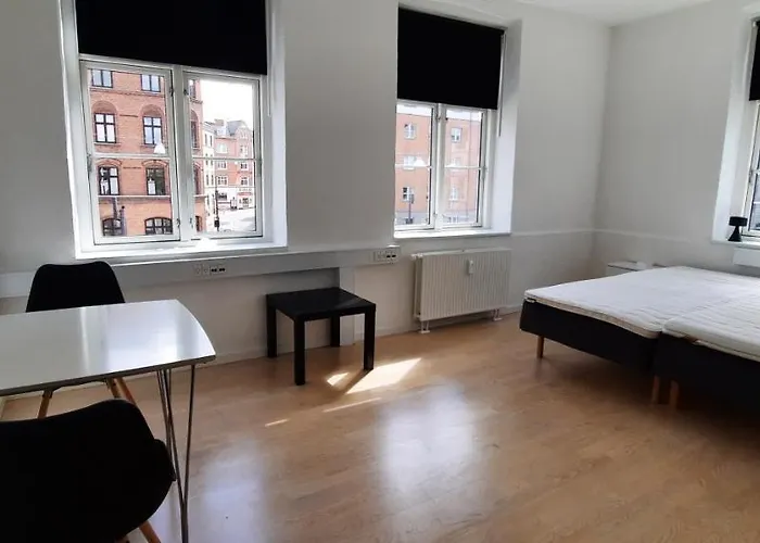 Private Room In A Shared Apartment